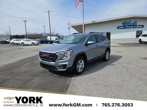 Used 2023 GMC Terrain SLE w/ Driver Convenience Package image 1