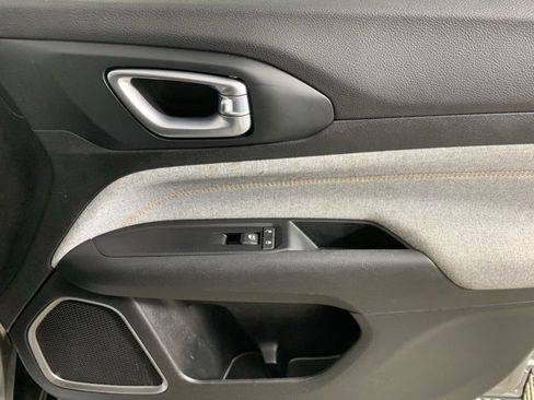 Used 2022 Jeep Compass Sport image 29