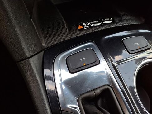 Used 2022 Chevrolet Equinox Premier w/ Redline Edition image 20