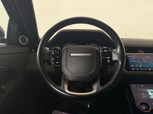 Used 2020 Land Rover Range Rover Evoque SE image 26