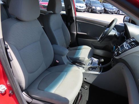 Used 2012 Hyundai Accent GLS w/ Premium Pkg 3 FWD image 30