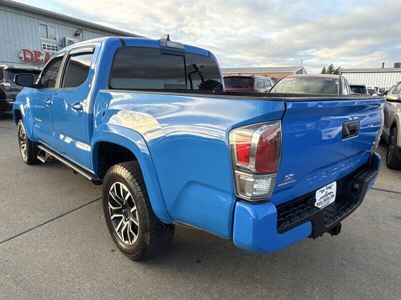 Used 2021 Toyota Tacoma TRD Sport AWD/4WD image 5