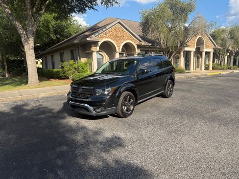Used 2018 Dodge Journey Crossroad AWD/4WD image 4