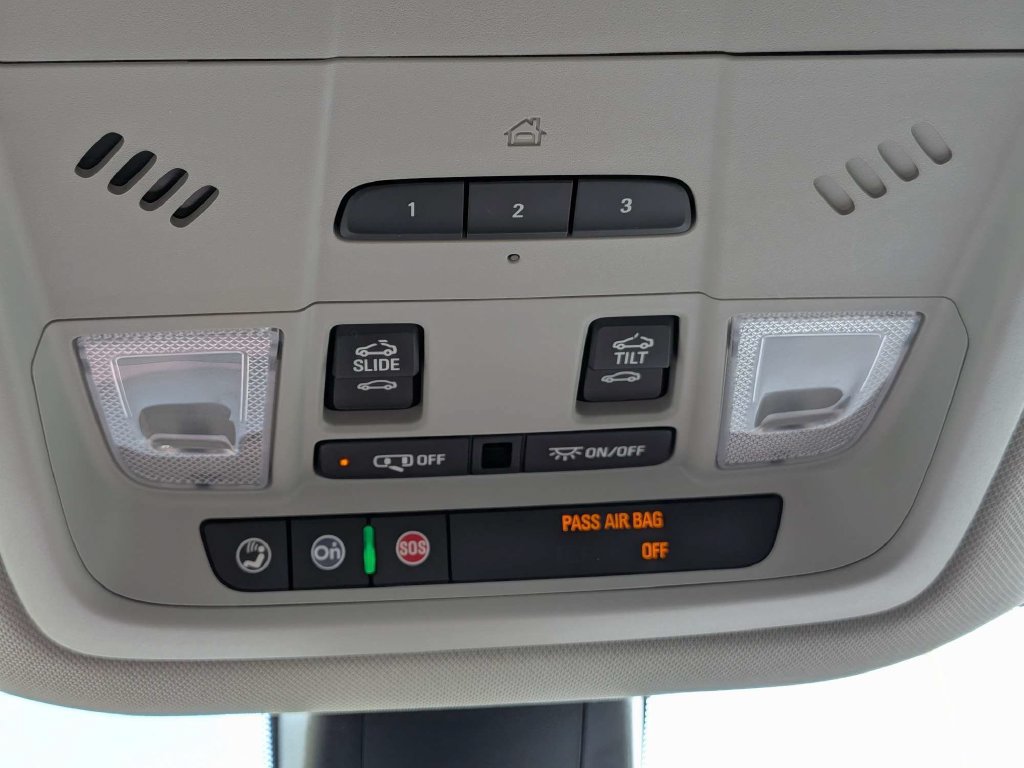 Used 2019 Buick Enclave Avenir w/ Avenir Technology Package FWD image 33