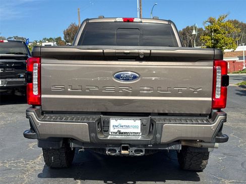 Used 2023 Ford F350 Lariat w/ Lariat Ultimate Package AWD/4WD image 12