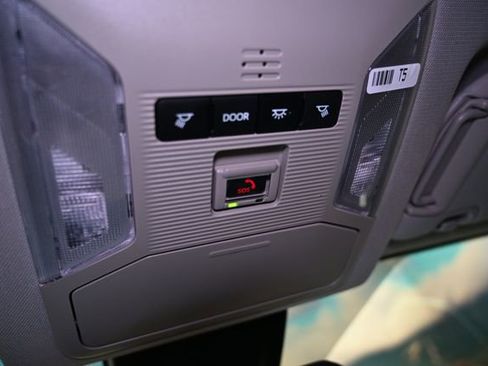 Used 2024 Toyota RAV4 XLE image 40