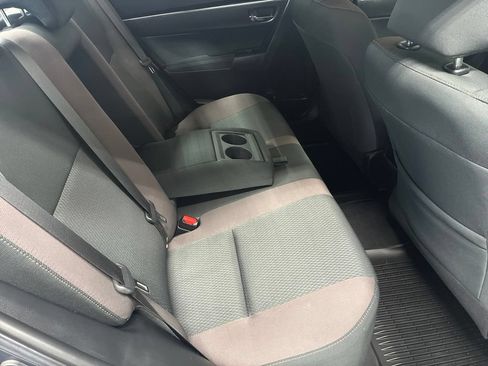 Used 2019 Toyota Corolla LE FWD image 11