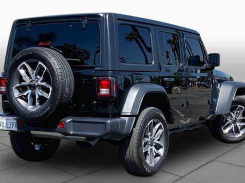 Used 2025 Jeep Wrangler Unlimited Sport S 4xe AWD/4WD image 11
