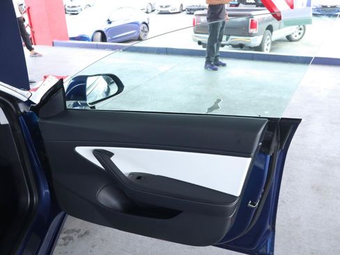 Used 2020 Tesla Model 3 Long Range AWD/4WD image 33