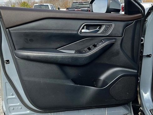 Used 2023 Nissan Rogue Platinum w/ Platinum Premium Package image 20