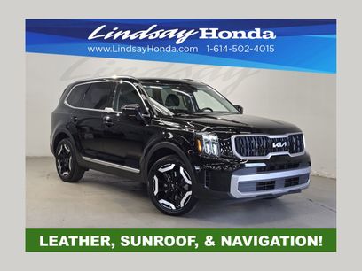 Used 2023 Kia Telluride EX w/ EX Captain's Chair Package