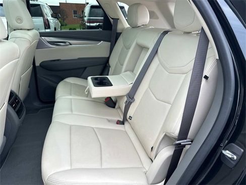 Certified 2022 Cadillac XT5 Premium Luxury image 59