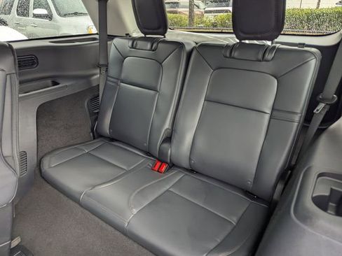 New 2026 Lincoln Aviator 2WD w/ Jet Appearance Package image 12