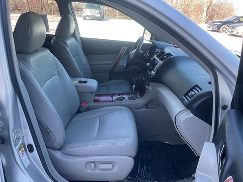 Used 2010 Toyota Highlander Limited image 37
