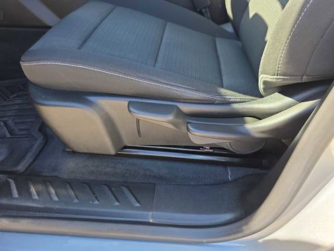 Used 2023 Chevrolet Colorado LT w/ LT Convenience Package image 12