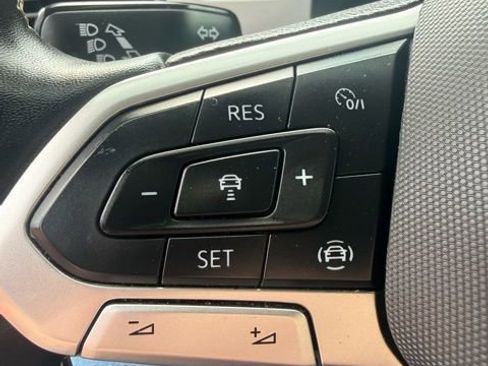 Used 2021 Volkswagen Atlas SEL FWD image 10