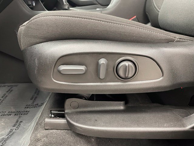 Used 2023 Chevrolet Traverse LT AWD/4WD image 12