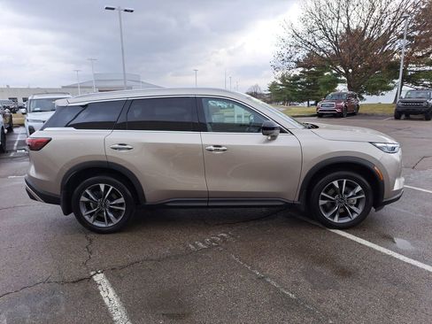 Used 2025 INFINITI QX60 Luxe w/ Vision Package image 6