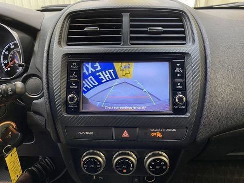 Used 2024 Mitsubishi Outlander Sport ES AWD/4WD image 37