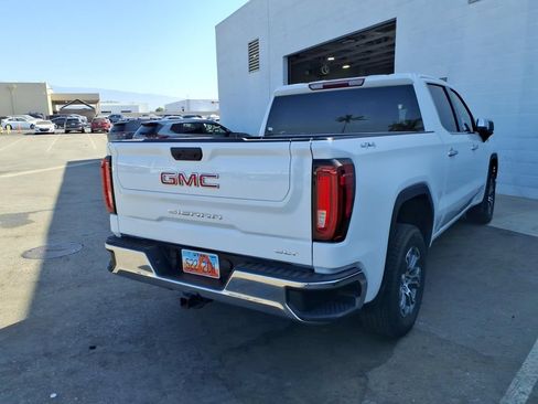 Used 2026 GMC Sierra 1500 SLT AWD/4WD image 8