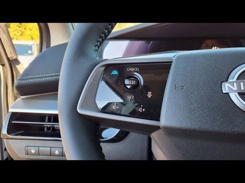 New 2025 Nissan Murano SL image 23