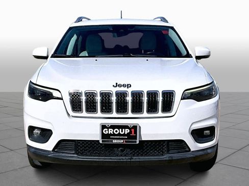 Used 2021 Jeep Cherokee Latitude Lux w/ Mopar Interior Package image 4