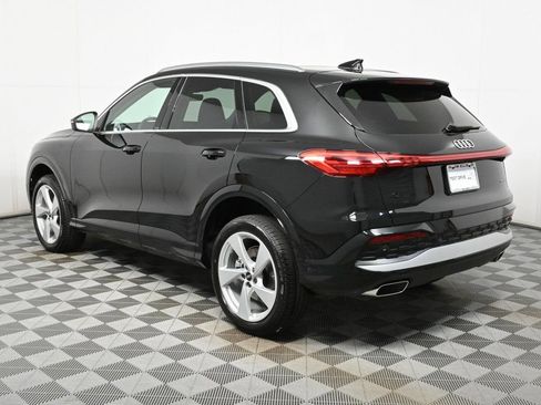 New 2025 Audi Q5 Premium Plus w/ Premium Plus AWD/4WD image 19