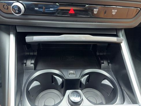 Used 2025 BMW 230i Coupe w/ Premium Package RWD image 30