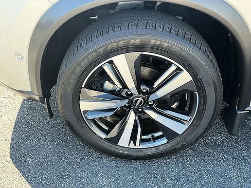 Certified 2023 Nissan Rogue Platinum w/ Platinum Premium Package image 7