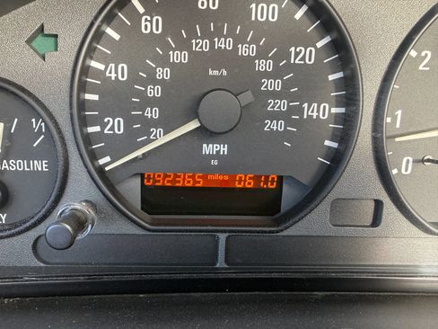 Used 1998 BMW Z3 2.8 RWD image 16