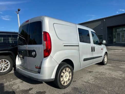 Used 2017 RAM ProMaster City Tradesman SLT FWD image 4