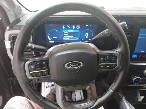 Used 2026 Ford F350 Lariat w/ Black Appearance Package AWD/4WD image 10