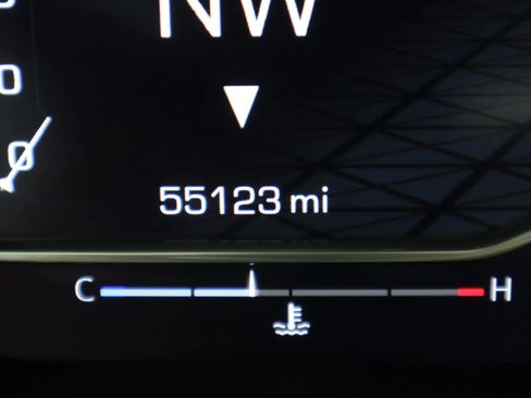 Used 2022 GMC Sierra 1500 AT4 w/ AT4 Premium Package image 12