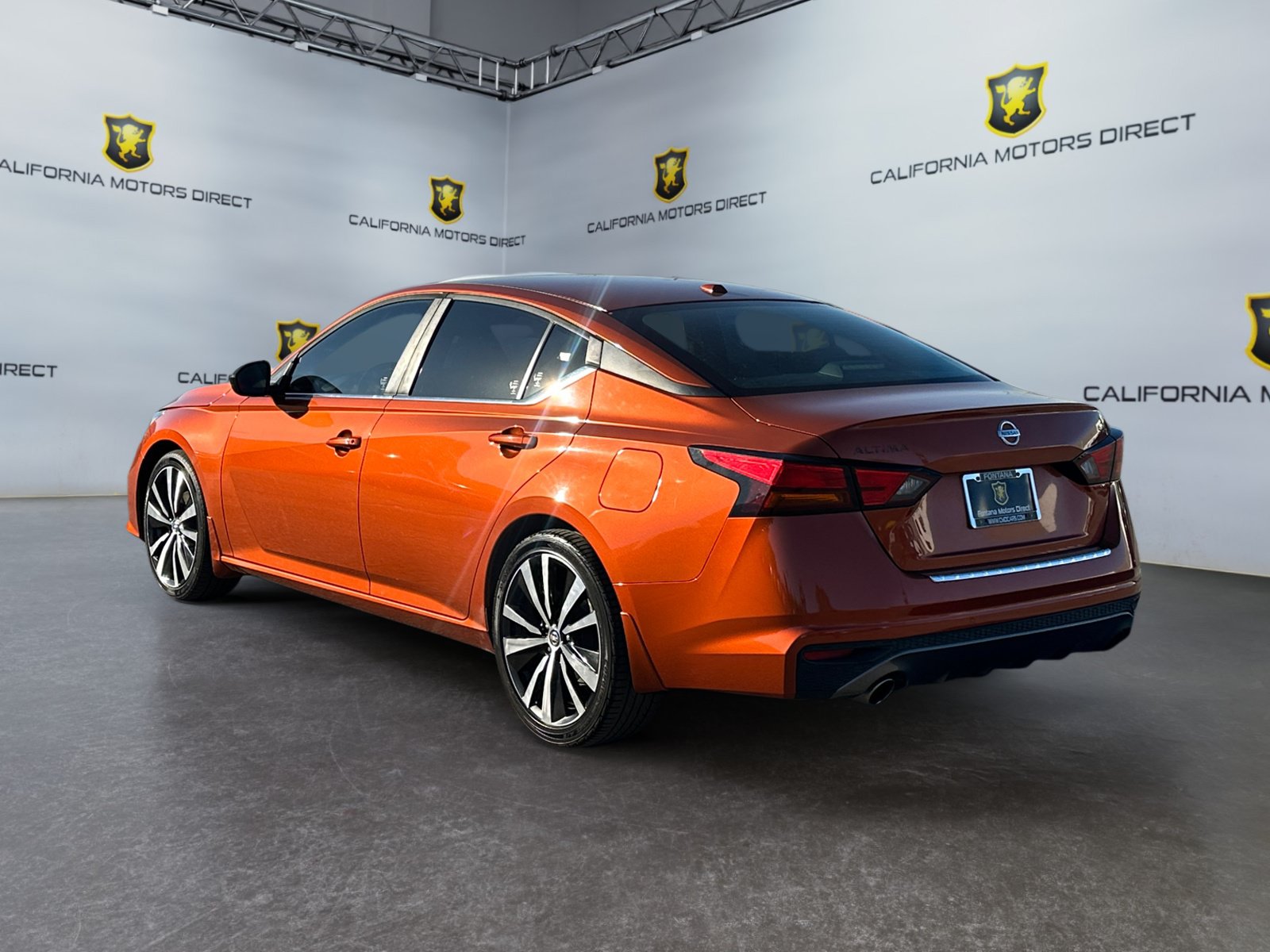 Used 2020 Nissan Altima 2.5 SR FWD image 3