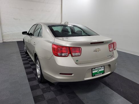 Used 2016 Chevrolet Malibu LT FWD image 5
