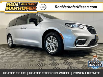 Used 2024 Chrysler Pacifica Touring-L