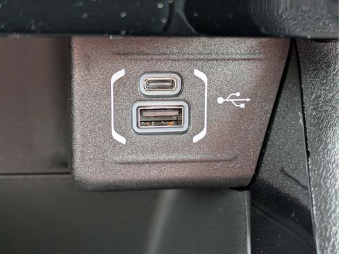 New 2026 Jeep Compass Latitude w/ Sun and Sound Group AWD/4WD image 20
