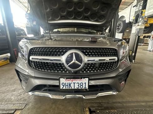 Used 2021 Mercedes-Benz GLB 250 image 3