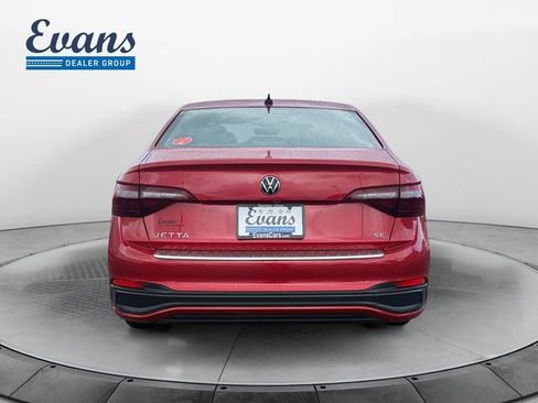 Used 2023 Volkswagen Jetta SE w/ Panoramic Sunroof Package FWD image 5