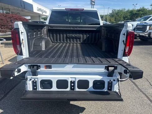 New 2026 GMC Sierra 1500 SLT w/ SLT Premium Plus Package AWD/4WD image 27