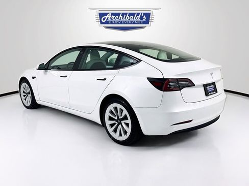 Used 2022 Tesla Model 3 image 4
