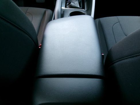 Used 2023 Hyundai Elantra SE FWD image 32