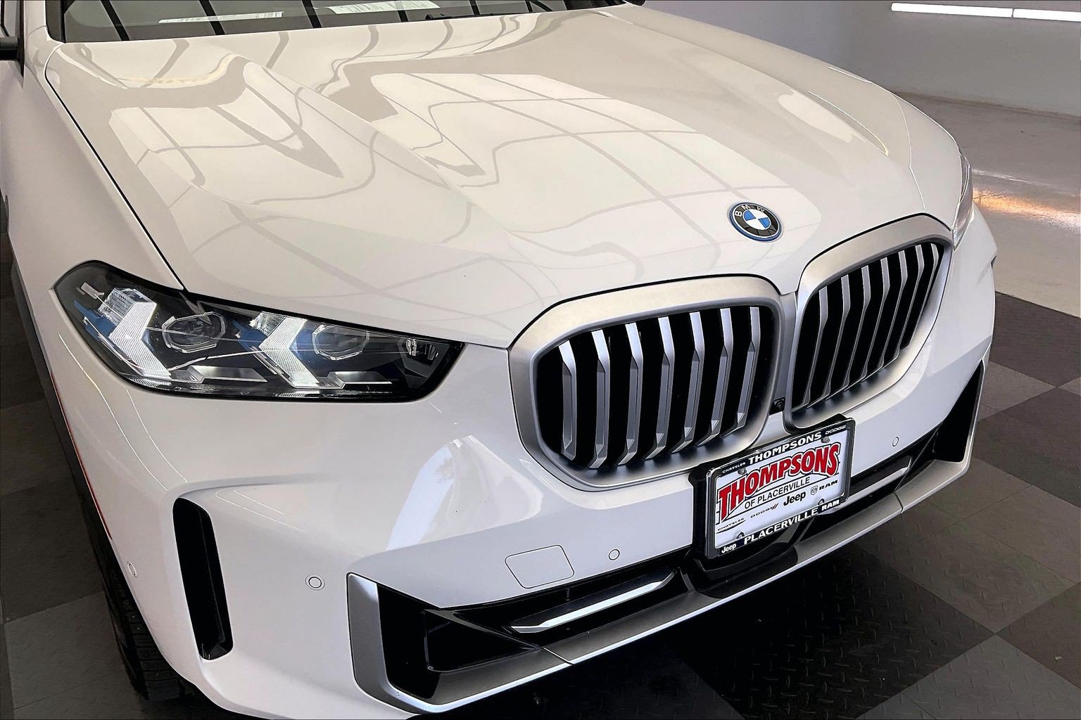 Used 2026 BMW X5 xDrive50e w/ Premium Package AWD/4WD image 30
