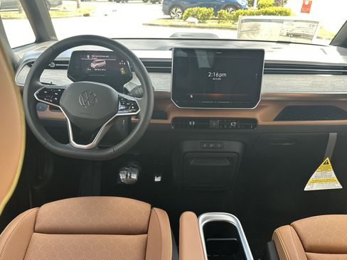 New 2025 Volkswagen ID. Buzz Pro S image 10