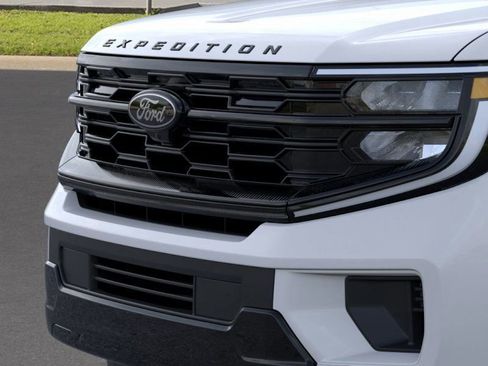 New 2026 Ford Expedition Platinum w/ Stealth Appearance Package image 17