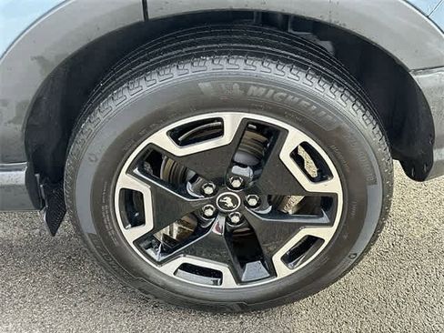 Used 2024 Ford Bronco Sport Outer Banks image 5