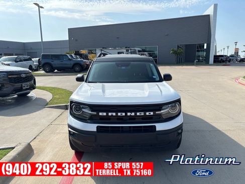 Used 2022 Ford Bronco Sport Outer Banks w/ Tech Package AWD/4WD image 2