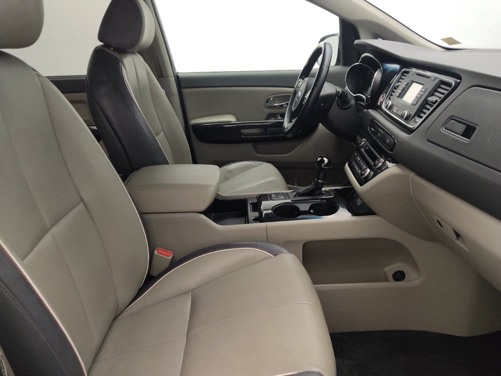 Used 2016 Kia Sedona EX FWD image 21