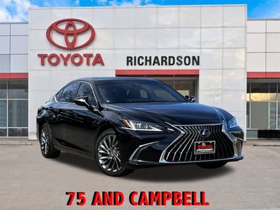 Used 2024 Lexus ES 300h w/ Luxury Package