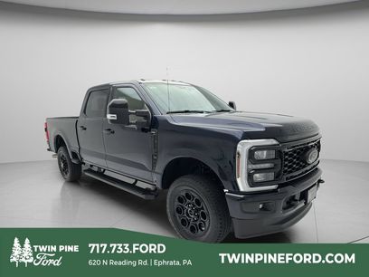 Used 2025 Ford F350 Lariat w/ Black Appearance Package